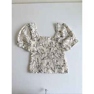 Monteau Black and White Floral Smocked Blouse size Small
